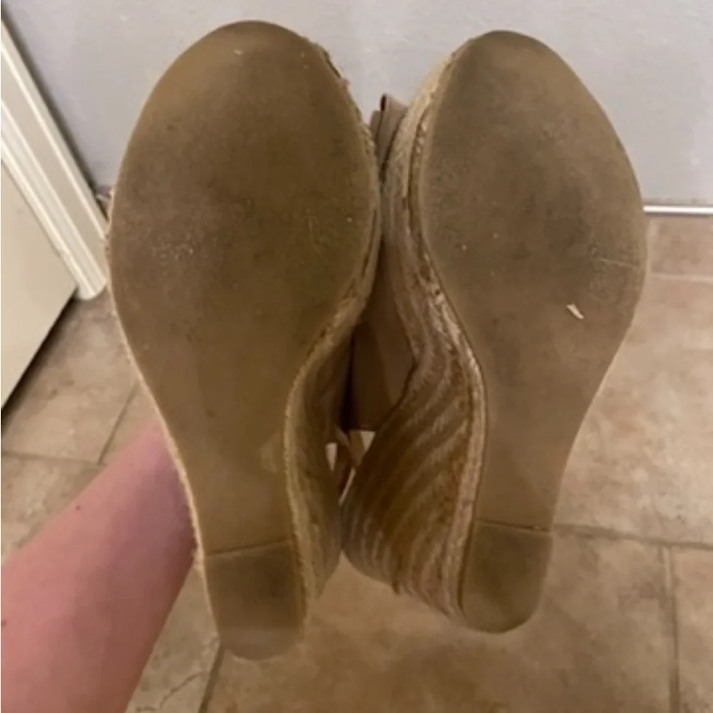 Steve Madden Blush Wedges Size 8